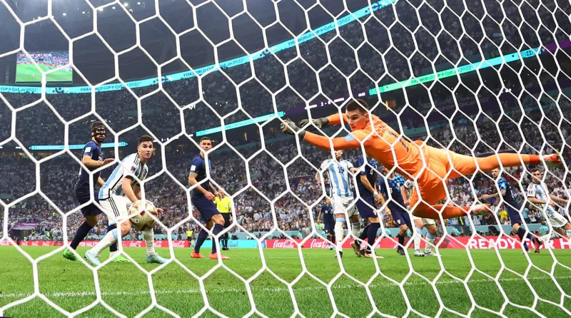 Kulübünden resmi açıklama! Livakovic Fenerbahçe'ye gelecek mi? - 13