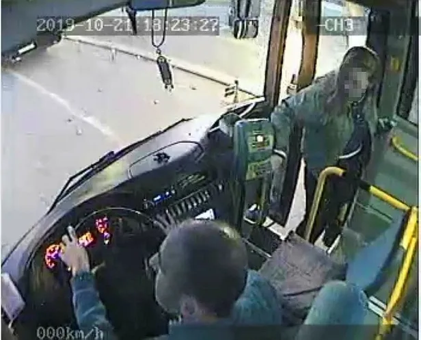 Son dakika: Üniversite öğrencisini otobüste taciz eden sapık yakalandı!-1