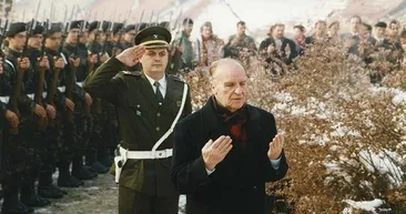 Müslüman fikir adamı ve özgürlük savaşçısı Boşnak lider Aliya İzetbegoviç, vefatının 17. yılında anılıyor