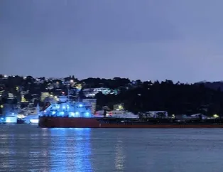 Tonlarca ayçiçeği yağı yüklü! İstanbul Boğazı’na ulaştı