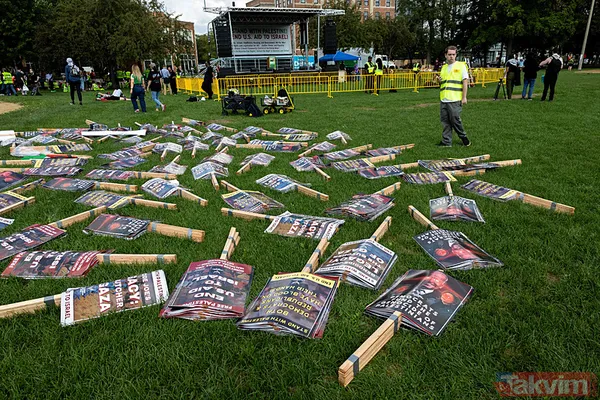 Kamala Harris'in adaylığını ilan edeceği Demokrat Parti Kongresi'nde yüzlerce Filistin destekçisi protesto düzenledi - 3