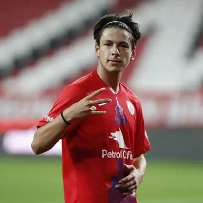 Son dakika: Trabzonspor bir transferi daha bitirdi! Enis Destan için Altınordu ile anlaşma sağlandı