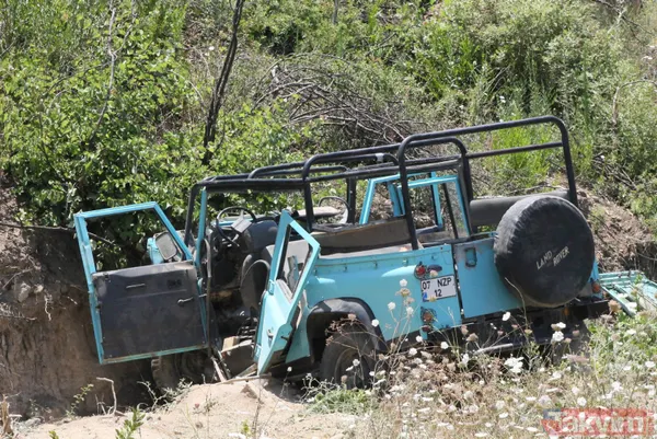 Turist taşıyan safari cipi uçuruma yuvarlandı! Ölü ve yaralılar var - 3
