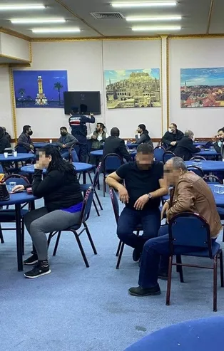 İzmir'de aynı binaya 51'inci kumar baskını