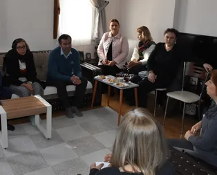 Özgecan Aslan’ın ailesinden Ceren Özdemir’in ailesine ziyaret! İdam istediler