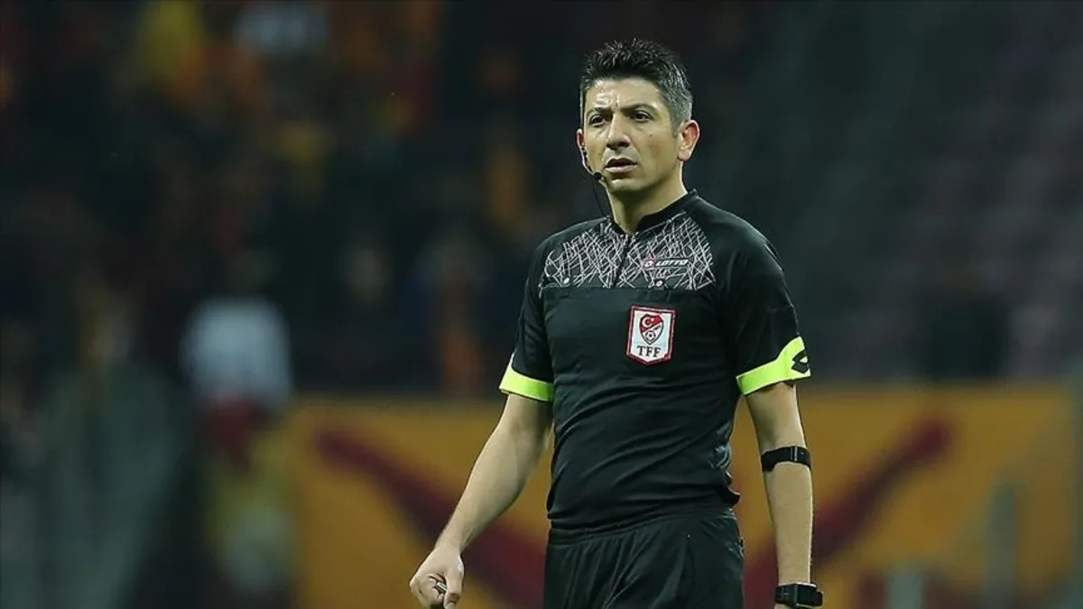 Uğurlu düdüğünü astı