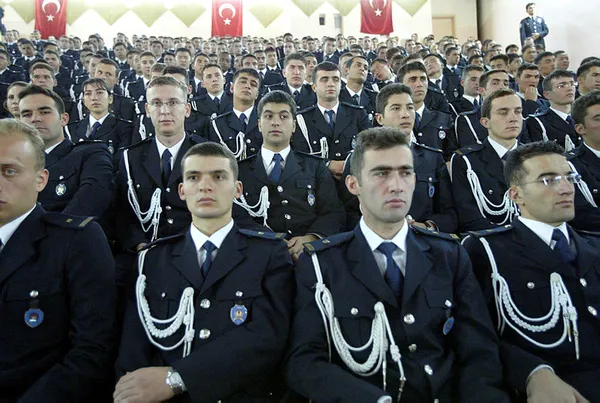 kpss-onlisans-polislik-puani-kac-kpss-onlisans-polislik-baraj-puani-nasil-1606375148494.jpg