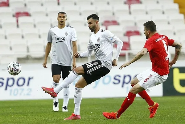 besiktas-sivasta-yara-aldi-sivasspor-0-0-besiktas-mac-sonucu-ozet-1618941764609.jpeg