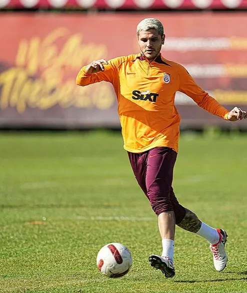 galatasaray-besiktas-derbisini-takvim-yazarlari-masaya-yatirdi-oktay-derelioglu-ilker-yagcioglu-ulas-ozdemir-e-1697759849748.jpeg Galatasaray- Beşiktaş derbisini TAKVİM yazarları masaya yatırdı! Oktay Derelioğlu, İlker Yağcıoğlu, Ulaş Özdemir, Evren Turhan...-3