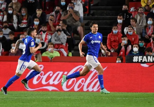 Getafe İspanya 1. Futbol Ligi'ndeki ilk galibiyetini Enes Ünal'ın iki golüyle aldı-1