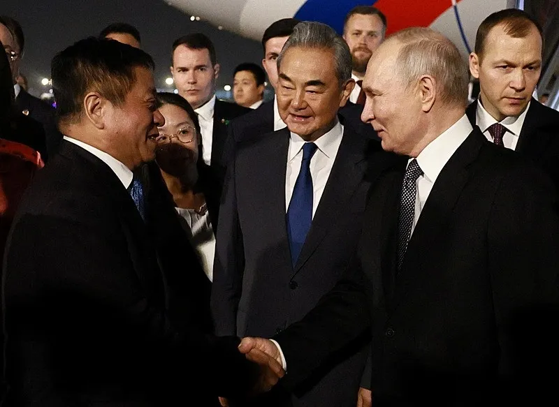 trumptan-sonra-simdi-de-putin-cinde-tarihte-ilk-kez-ayni-ay-icinde-yasaniyor-1779207518352.jpeg Trump’tan sonra şimdi de Putin Çin’de: Tarihte ilk kez aynı ay içinde yaşanıyor-3