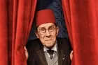 Acı içinde kıvranırken bile sahneye çıkmıştı... Türk tiyatrosunun dev çınarı Zihni Göktay son yolculuğuna uğurlanıyor