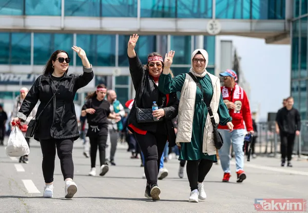 Gün vatan günü! İstanbul'da kutlu zaferin ayak sesleri: Milli irade direnişin sembolü Atatürk Havalimanı'nda Başkan Erdoğan'ı kucakladı - 30