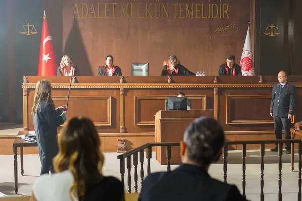 hakimin-9-bolumu-nefes-kesecek-omer-arif-gucunu-kaybediyor-1654356532944.jpg Hakim’in 9. bölümü nefes kesecek: Ömer Arif gücünü kaybediyor!-4