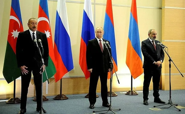 aliyev-putin-ve-pasinyanin-gorusmesi-sonrasi-ortak-bildiri-azerbaycan-ve-ermenistan-sinirlarinin-tekrar-belirlenmesi-icin-1637962892222.jpeg
