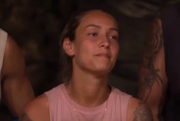 Survivor Evrim'e bak sen! Ortalığı karıştıran Evrim Keklik'in mayolu minili pozları olay! Survivor'ı yangın yerine çevirmişti-2