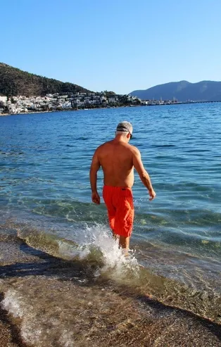 İBB'den pazar günü denize gireceklere uyarı: Dalga yüksekliği 1 metreyi bulacak