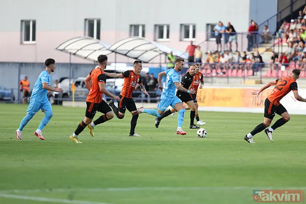 Trabzonspor Ruzomberok'u 2-0 ile devirdi! Maçtan kareler... - 12