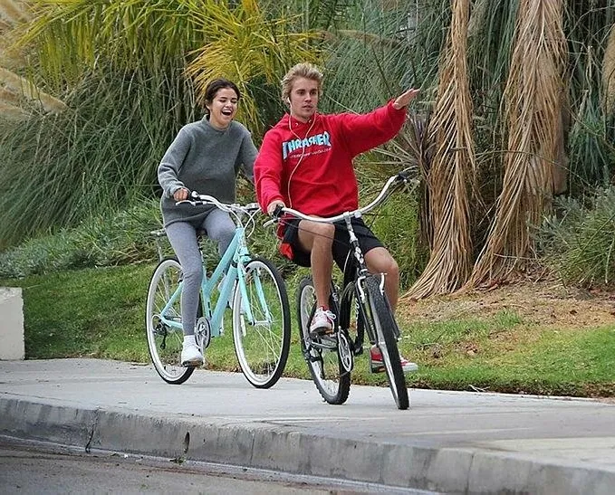 Justin-Selena ayrıldı mı?