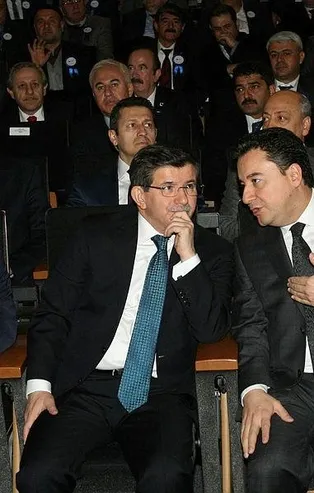 Üç adet yeni Latif Şener geliyor