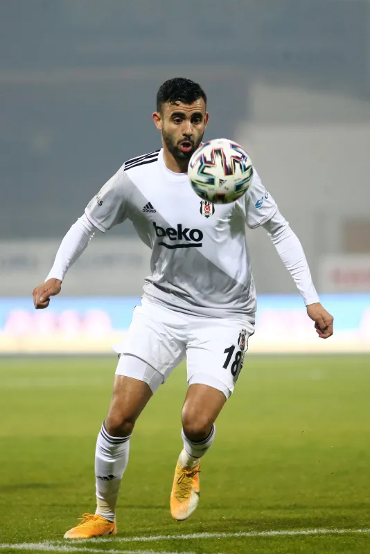 son-dakika-rachid-ghezzal-besiktasta-kendini-buldu-zirveye-oturdu-1615802866075.jpg SON DAKİKA: Rachid Ghezzal Beşiktaş'ta kendini buldu! Zirveye oturdu-4