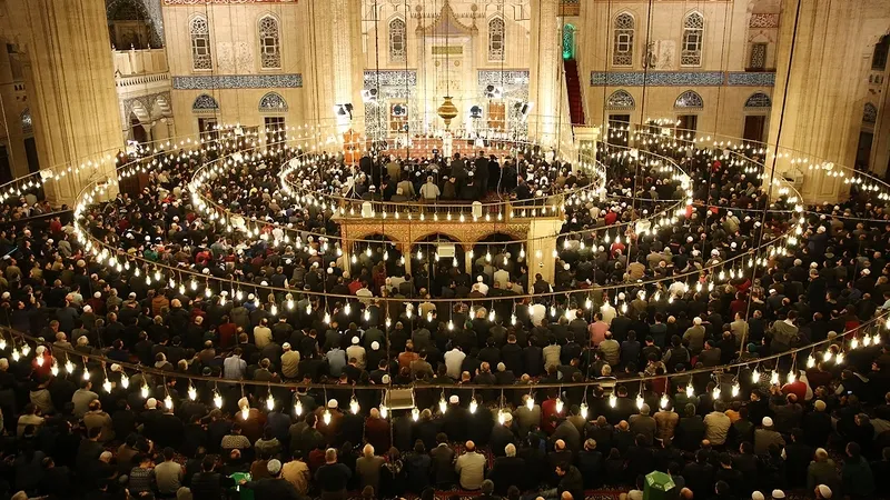 regaip-kandili-dualari-peygamber-efendimizin-sav-okudugu-kisa-ve-uzun-dualar-1735743961075.jpg Regaip Kandili Duaları: Peygamber Efendimiz’in (S.A.V) okuduğu kısa ve uzun dualar-4