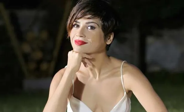 aydilge-kimdir-kac-yasinda-nereli-aydilge-evli-mi-esi-kim-cocugu-var-mi-aydilge-gercek-ismi-ne-1635838416984.jpg Aydilge kimdir, kaç yaşında, nereli? Aydilge evli mi, eşi kim, çocuğu var mı? Aydilge gerçek ismi ne?-6