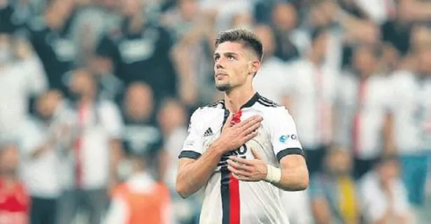 Montero’ya çifte talip