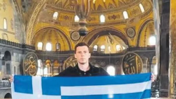 Ayasofya’da provokasyon!