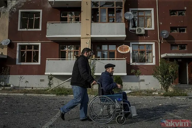 Azerbaycan'ın Terter kentinde halk evlerine dönmenin sevincini yaşıyor