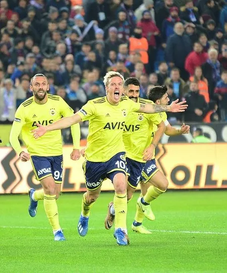 Süper Lig 7 takımlı müthiş bir zirve mücadelesine sahne oluyor - 1