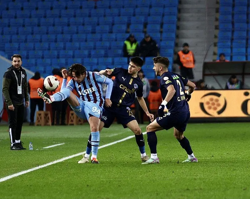 Fırtına evinde kayıp! Trabzonspor 2-3 Kasımpaşa (MAÇ SONUCU-ÖZET)-3