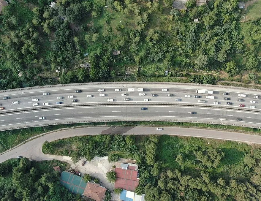 Bayramın ikinci günü yola çıkanlar TEM’i kilitledi