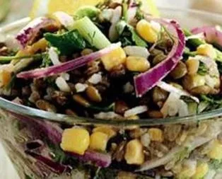 Yeşil Mercimekli Soğan Salatası