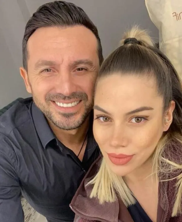 asena-demirbag-kimdir-kac-yasinda-eski-futbolcu-ahmet-dursun-ile-asena-demirbag-bosandi-mi-1637572819924.jpg Eski futbolcu Ahmet Dursun ile Asena Demirbağ boşandı mı? Asena Demirbağ kimdir, kaç yaşında, mesleği ne?-3