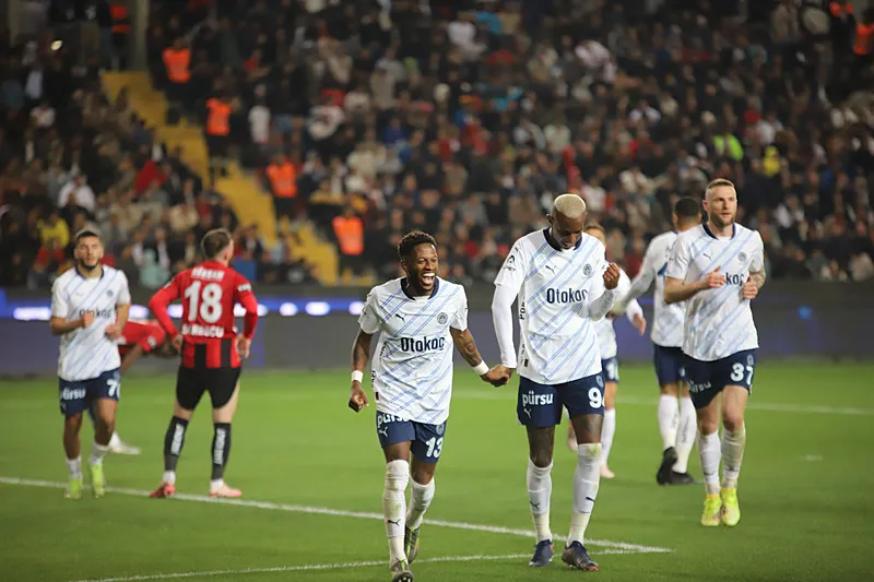 Hocalar kararını verdi! Fenerbahçe - Beşiktaş maçı 11'leri netleşti - 5
