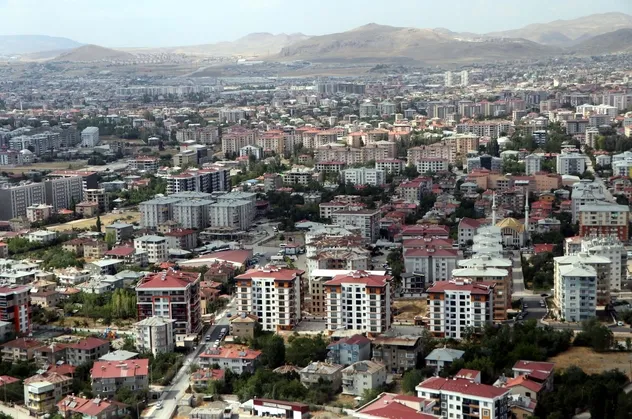 Tarihi kayıtlar ortaya çıktı: Van'da yeniden petrol aransın talebi