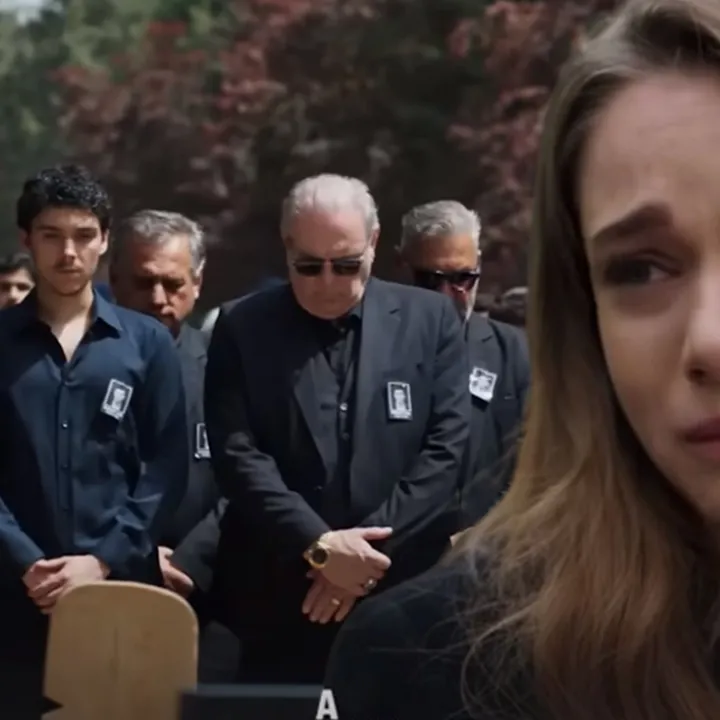 Hudutsuz Sevda’da 2 oyuncudan flaş ayrılık!