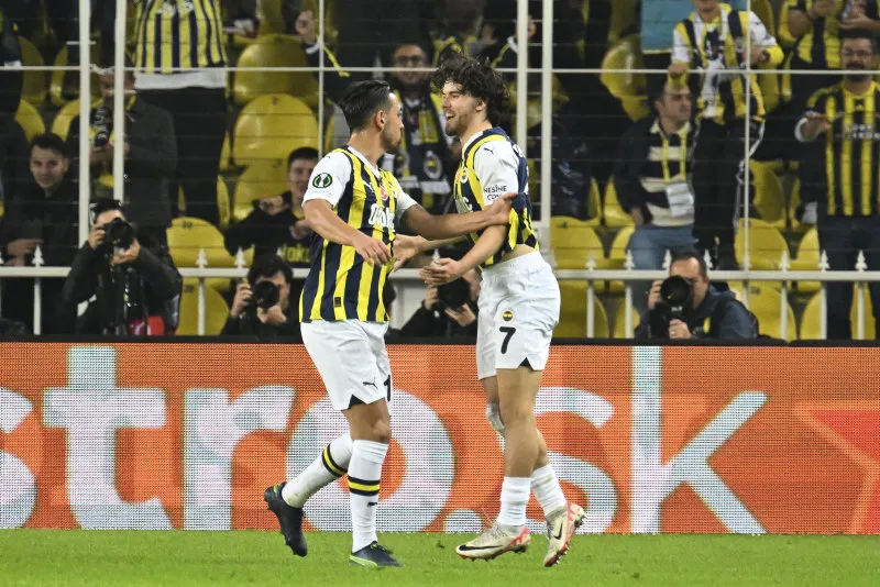 Fenerbahçe Spartak Trnava'yı farklı yendi liderliği kaptı! - 11