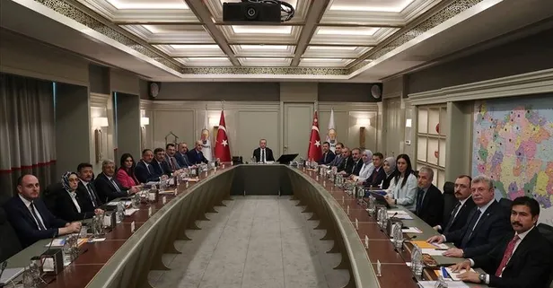 AK Parti MYK toplantısı sona erdi