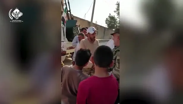 Tel Abyad terörden temizlendi! SMO askeri esir hayatı yaşıyan ailesine işte böyle kavuştu