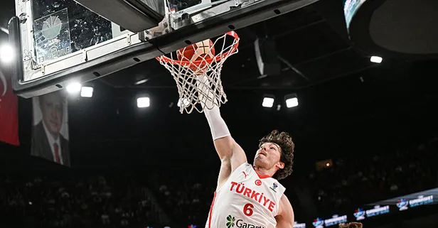 Hedefe 1 kaldı! Türkiye Macaristan'ı 92-66 yendi