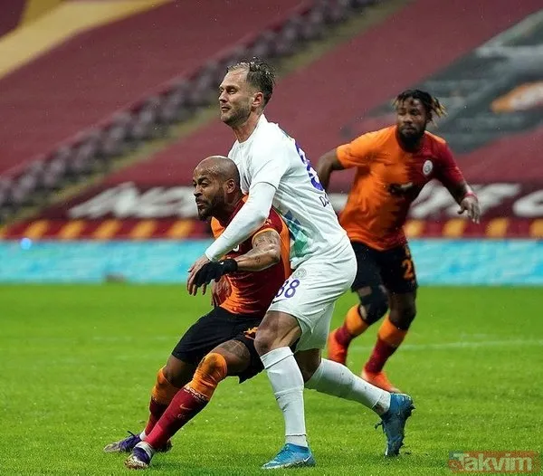 Galatasaray evinde Rizespor'a mağlup oldu sosyal medyada capsler patladı! "Yine yangınlar yine ben..." - 2