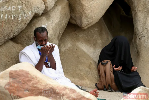 Kutsal topraklarda hac vazifesini yerine getiren hacı adayları Arafat'a çıktı - 14