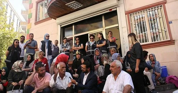 HDP’li vekilden oturma eylemi yapan annelere skandal hareket!