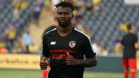 aziz-tetteh-kimdir-kac-yasinda-nereli-futbolcu-aziz-tetteh-cocugu-olum-sebebi-nedir-1617113092199.jpg Aziz Tetteh kimdir, kaç yaşında, nereli? Futbolcu Aziz Tetteh çocuğu ölüm sebebi nedir?-3