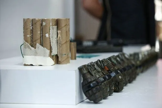 antalyada-dev-operasyon-14-supheli-gozaltina-alindi-cok-sayida-silah-ele-gecirildi-1600212797497.jpeg Antalya’da dev operasyon: 14 şüpheli gözaltına alındı, çok sayıda silah ele geçirildi-3