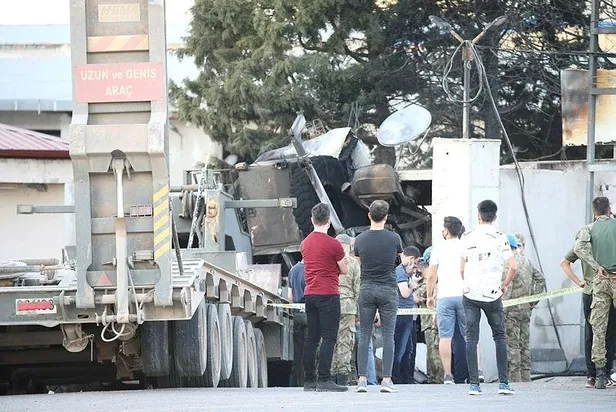 hatayda-askeri-tir-kaza-yapti-2-askerimiz-sehit-1622742226943.jpeg