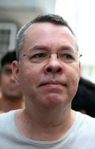 ABD’li rahip Andrew Brunson Macaristan pasaportu aldı