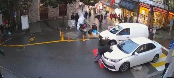 giresundaki-kaza-videosu-izle-giresunda-duran-arabaya-carpan-fevzi-d-kimdir-kac-yasinda-sosyal-medya-bu-olayi-1665754709140.jpg Giresun'da duran arabaya çarpan Fevzi D. kimdir, kaç yaşında? Giresun yaşlı adam kaza videosu izle!-2